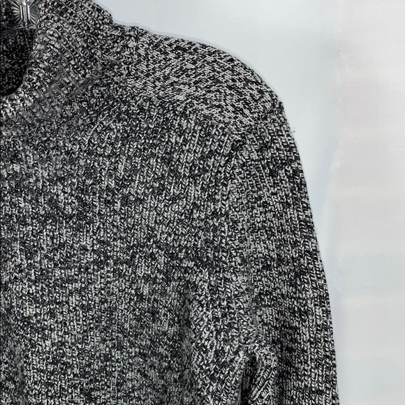 Theory Turtle Neck Cropped Thick Knit Sweater SZ L - Picture 3 of 9